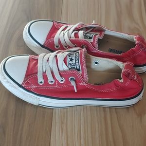 Red converse/chucks